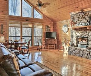 Roomy Riverfront Trout Valley Cabin w/ Fishing! Mountain View United States