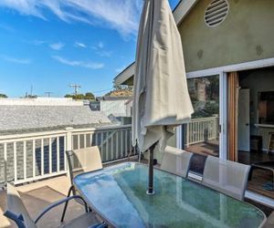 Nautical Avalon Escape w/ Deck - Walk to Bay! Avalon United States