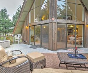 Creekside Chalet w/Spa By Exclusive Irish Beach! Elk United States