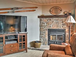 Фото отеля Eagles Nest Crested Butte Townhome with Mtn Views