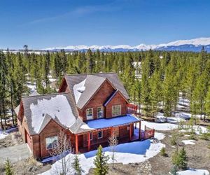 Rocky Bear Lodge on 2+ Acres Near Turquoise Lake Leadville United States