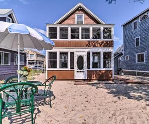 Beachfront Cottage w/Porch - On Long Island Sound Milford United States