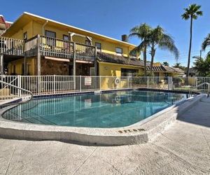 Breezy Belleair Beach Condo - 12 Steps to Shore! Clearwater Beach United States