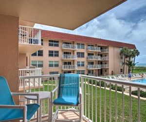 Oceanfront Condo w/ Balcony & Community Pool! Cocoa Beach United States