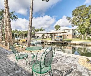 Spacious & Hip Crystal River Home w/Dock & Kayaks! Crystal River United States
