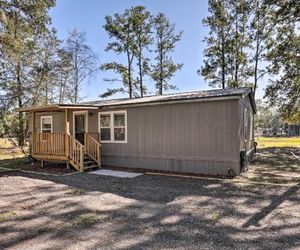 Family Home w/Screened Porch Near State Parks Palatka United States