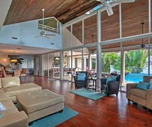 Large Pompano Home w/Pool 1 Block to Private Beach Pompano Beach United States