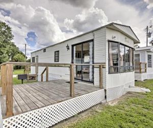 Silver Springs Cabin w/ Deck - Steps to the Lake! Ocklawaha United States