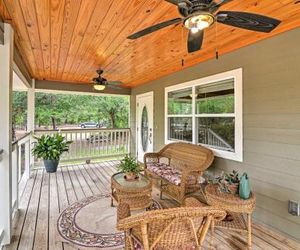 Crystal River Cottage w/Porch, Deck, & 1.25 Acres! Crystal River United States