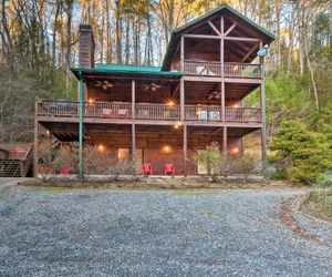 Riverfront ‘Rosewater Cabin’ w/Hot Tub, Game Room! Ellijay United States