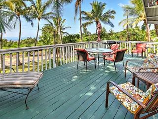 Фото отеля Breezy Kailua-Kona Bungalow with Lanai and Ocean View!