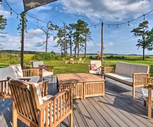 Charming Pine Point Cottage - 2 Blocks to Ocean! Scarborough United States