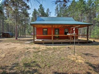 Фото отеля Private South Boardman Cabin on 10 Forest Acres!