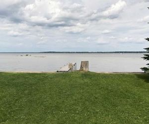 Lakefront Prudenville House w/Yard & Private Dock! Houghton Lake United States