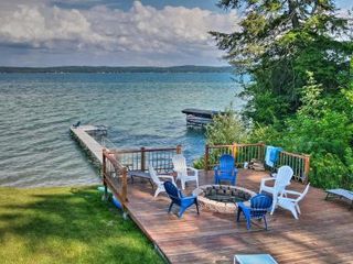 Hotel pic Torch Lake Home with 116 feet of Blue Water Access!