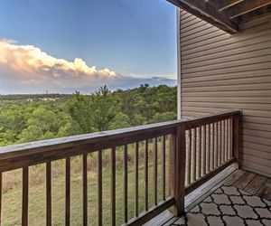 Branson Condo w/ Views - 4.5 Mi to Silver Dollar! Branson United States