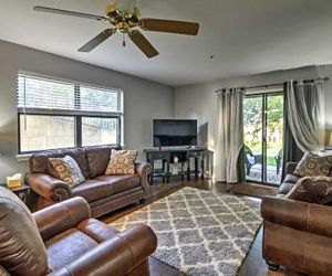 Cozy Pointe Royale Condo Mins to Table Rock Lake! Branson United States