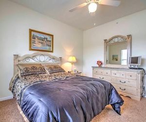 Waterfront Osage Beach Condo w/ Balcony & Views! Osage Beach United States