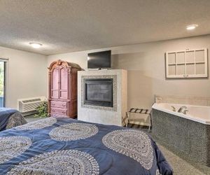 Lake-View Margaritaville Home: Hot Tub & Fire Pit! Osage Beach United States
