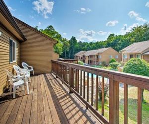 Lincoln Condo w/Pool Access, 6 Mi to Loon Mtn Lincoln United States