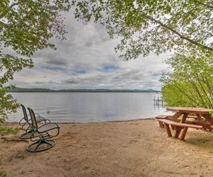 Lakefront Ossipee Cottage w/Screened Porch & Deck! West Ossipee United States