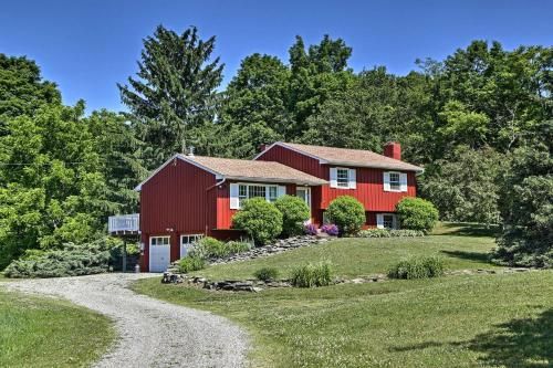 Photo of Dutchess County Guest House on Working Horse Farm!