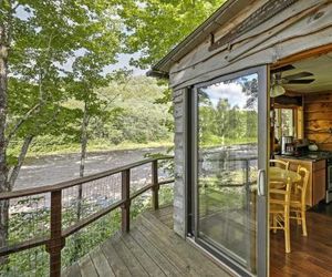 Charming Adirondack Cottage on Hudson River! Warrensburg United States