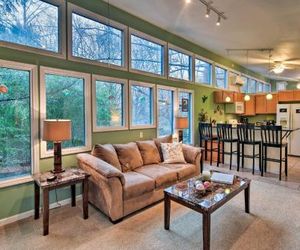 Artist’s Mtn Retreat More Than 6 Mi to DT Asheville! Asheville United States