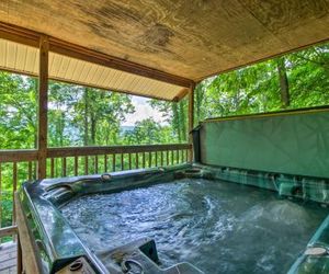 NEW-Bear Den Bryson City Cabin w/Private Hot Tub Maple Springs United States