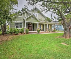 Charlotte Home w/Deck in NoDa District - Near UNC! Charlotte United States