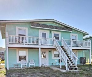 ‘Eye Sea Blue’ Holden Beach Home - Steps to Shore! Holden Beach United States