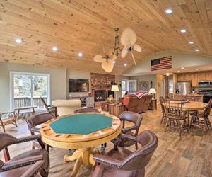 Riverfront Newland Home w/Pool & Golf Club Access! Sugar Mountain United States