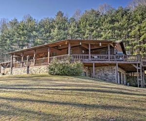Emerald Gate Farm Cabin Nestled on 13 Acres! Maggie Valley United States
