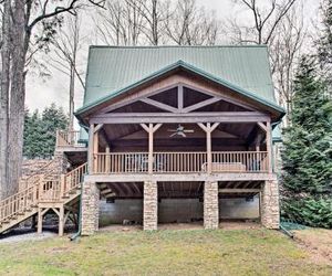 Cabin w/Game Room & Hot Tub Mins to Hendersonville Flat Rock United States