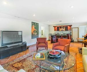Contemporary Cincinnati Apt w/WiFi Mins to Kenwood Cincinnati United States