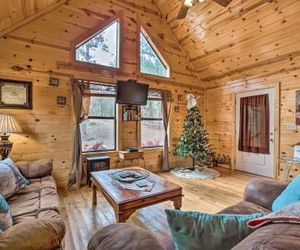 Broken Bow Cabin w/Hot Tub & Fire Pit By Lake Broken Bow United States