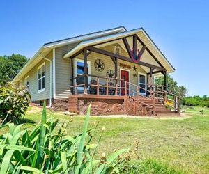 McAlester Family Cottage-30 Private Acres & Ponds! Mcalester United States