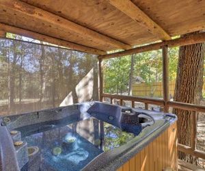 Broken Bow Cabin w/ Hot Tub - 4 Mi to Lake! Stephens Gap United States