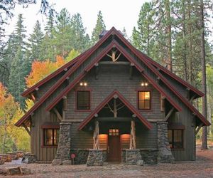 Ashland Lodge Style House w/Patio & 5 MTN Bikes! Ashland United States