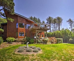 South Beach Home w/ Hot Tub, Deck - Walk to Ocean! Newport United States
