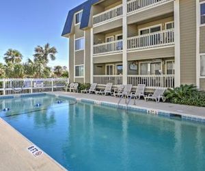 Isle of Palms Condo w/ Pool Access Walk to Beach! Isle of Palms United States