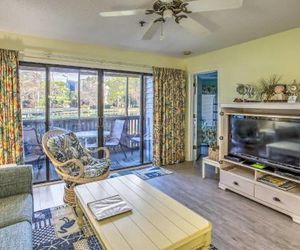 Beautiful Lakefront Condo - 5 Min Walk to Beach! Vaught United States