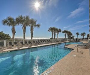 Seaside Escape w/ Direct Beach + Pool Access! North Myrtle Beach United States
