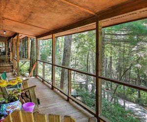 Lakefront Mountain Rest Cottage w/ Gas Fireplace! Seneca United States