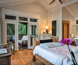 Riverfront Home w/Large Yard - 11 Mi to Dtwn! Chattanooga United States