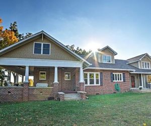 Gorgeous Cleveland House on 1.5 Acres w/ Porch! Cleveland United States