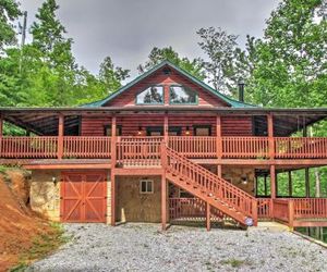 Serene 3BR Sevierville Cabin Near Big Smoky Park Sevierville United States