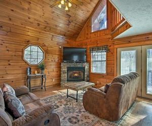 Sevierville Cabin w/ Hot Tub, Views & Pool Access! Sevierville United States