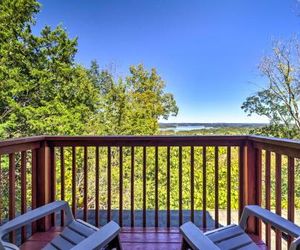 Sevierville Cabin w/Hot Tub Near Douglas Lake Sevierville United States