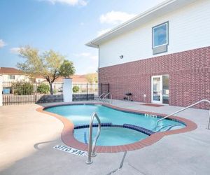 Townhouse Clute TX Expy 288 Clute United States